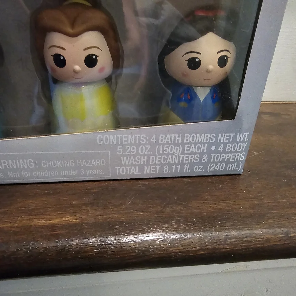 Disney | Princess Bath Bomb & Body Wash Set